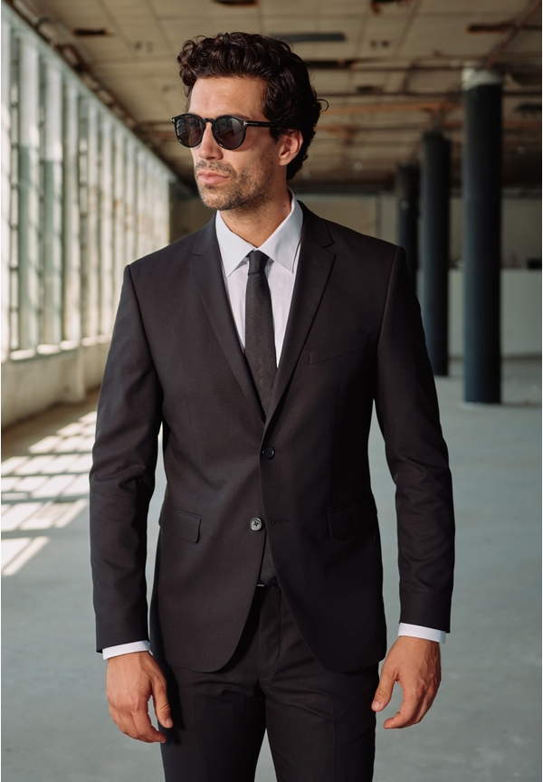 Designer Anzug Slim Fit, Schwarz Detailansicht 2